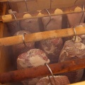 zrebki-wedzarnicze-jablon-450g-srednie-kl8-zrebki_szynki.jpg